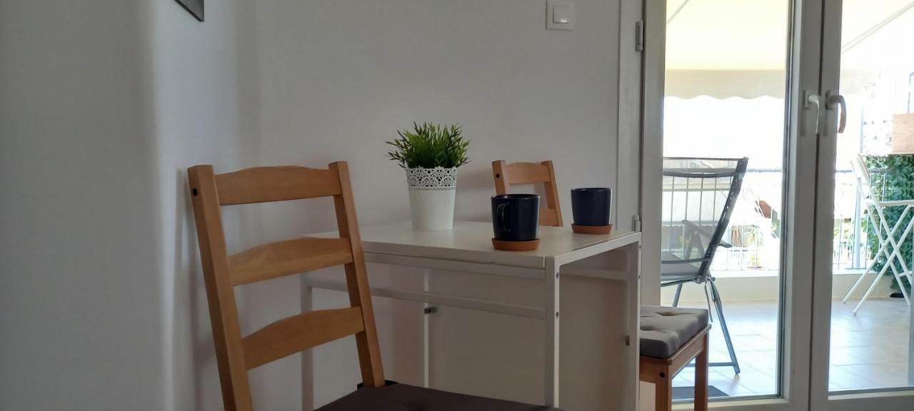 Cozy Studio In Koukaki Athens By Zain Esterno foto